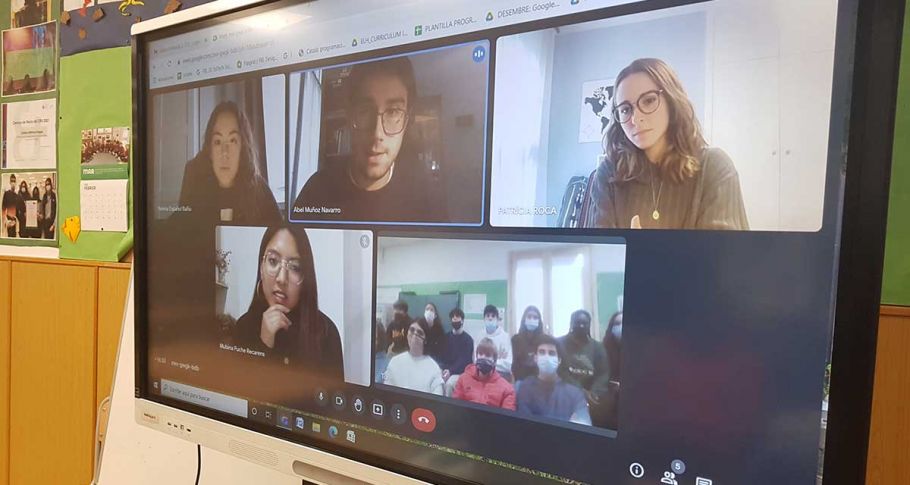 <time datetime="2022-02-08T12:01:00+00:00">8 de febrero de 2022</time> | <a href="https://www.escola-horitzo.cat/author/kike/">Super User</a> | <a href="https://www.escola-horitzo.cat/category/el-dia-a-dia/" rel="tag">El dia a dia</a> | <a href="https://www.escola-horitzo.cat/2022/02/08/orientar-i-guiar/#respond">No hay comentarios<span class="screen-reader-text"> en Orientar i guiar</span></a>