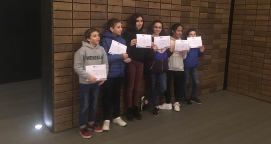 <time datetime="2019-04-09T13:38:14+00:00">9 de abril de 2019</time> | <a href="https://www.escola-horitzo.cat/author/kike/">Super User</a> | <a href="https://www.escola-horitzo.cat/category/el-dia-a-dia/" rel="tag">El dia a dia</a> | <a href="https://www.escola-horitzo.cat/2019/04/09/projecte-fem-matematiques/#respond">No hay comentarios<span class="screen-reader-text"> en Projecte Fem matemàtiques</span></a>