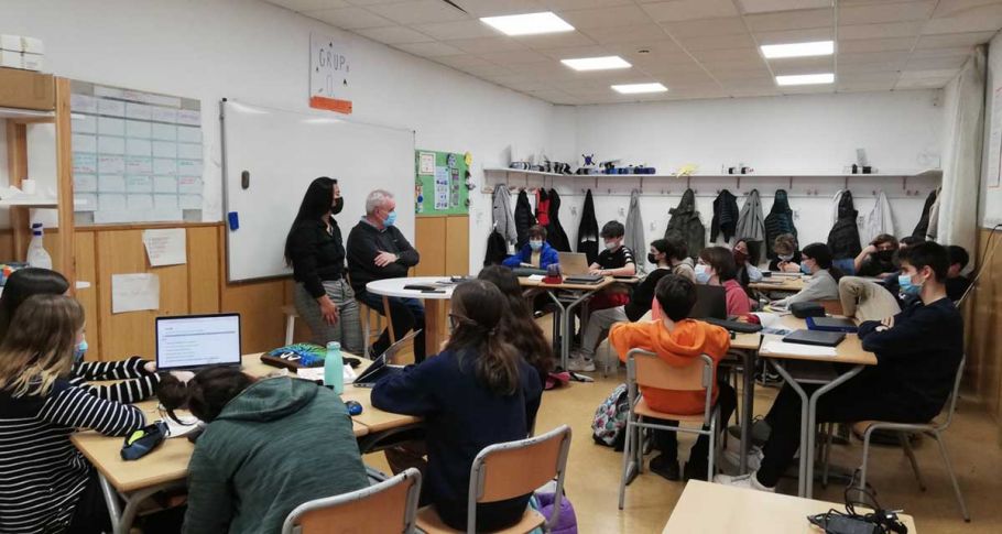 <time datetime="2022-02-28T17:43:21+00:00">28 de febrero de 2022</time> | <a href="https://www.escola-horitzo.cat/author/kike/">Super User</a> | <a href="https://www.escola-horitzo.cat/category/el-dia-a-dia/" rel="tag">El dia a dia</a> | <a href="https://www.escola-horitzo.cat/2022/02/28/after-tears/#respond">No hay comentarios<span class="screen-reader-text"> en After tears</span></a>