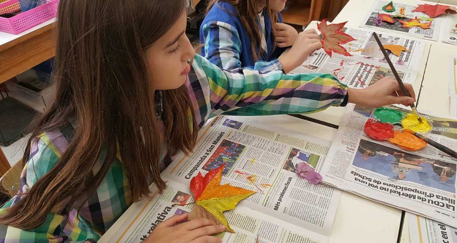 <time datetime="2018-10-31T17:21:05+00:00">31 de octubre de 2018</time> | <a href="https://www.escola-horitzo.cat/author/kike/">Super User</a> | <a href="https://www.escola-horitzo.cat/category/el-dia-a-dia/" rel="tag">El dia a dia</a> | <a href="https://www.escola-horitzo.cat/2018/10/31/la-nostra-castanyera/#respond">No hay comentarios<span class="screen-reader-text"> en La nostra Castanyada</span></a>