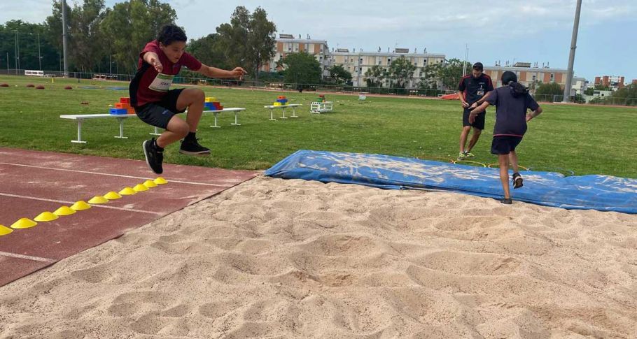 <time datetime="2022-05-27T15:40:32+00:00">27 de mayo de 2022</time> | <a href="https://www.escola-horitzo.cat/author/kike/">Super User</a> | <a href="https://www.escola-horitzo.cat/category/el-dia-a-dia/" rel="tag">El dia a dia</a> | <a href="https://www.escola-horitzo.cat/2022/05/27/gran-prix-atletic-inefc-barcelona-2022/#respond">No hay comentarios<span class="screen-reader-text"> en Gran Prix Atlètic INEFC Barcelona 2022</span></a>