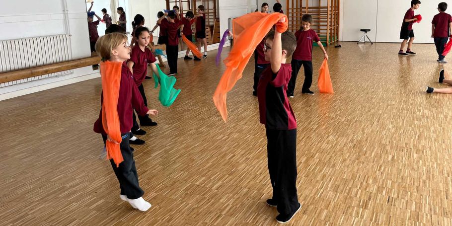 <time datetime="2022-11-23T11:09:58+00:00">23 de noviembre de 2022</time> | <a href="https://www.escola-horitzo.cat/author/kike/">Super User</a> | <a href="https://www.escola-horitzo.cat/category/el-dia-a-dia/" rel="tag">El dia a dia</a> | <a href="https://www.escola-horitzo.cat/2022/11/23/ballem-paisatges/#respond">No hay comentarios<span class="screen-reader-text"> en Ballem paisatges</span></a>