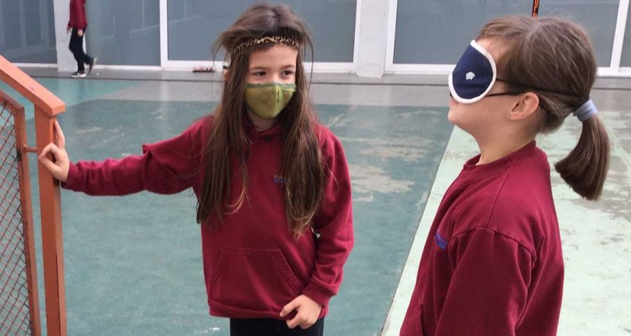 <time datetime="2021-11-05T11:15:20+00:00">5 de noviembre de 2021</time> | <a href="https://www.escola-horitzo.cat/author/kike/">Super User</a> | <a href="https://www.escola-horitzo.cat/category/el-dia-a-dia/" rel="tag">El dia a dia</a> | <a href="https://www.escola-horitzo.cat/2021/11/05/on-es-el-nord/#respond">No hay comentarios<span class="screen-reader-text"> en On és el nord?</span></a>