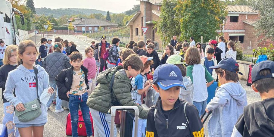 <time datetime="2024-10-07T14:26:00+00:00">7 de octubre de 2024</time> | <a href="https://www.escola-horitzo.cat/author/kike/">Super User</a> | <a href="https://www.escola-horitzo.cat/category/el-dia-a-dia/" rel="tag">El dia a dia</a> | <a href="https://www.escola-horitzo.cat/2024/10/07/les-jornades-daprenentatge-a-fora-jaf/#respond">No hay comentarios<span class="screen-reader-text"> en Les Jornades d’Aprenentatge a Fora (JAF)</span></a>