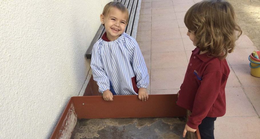 <time datetime="2021-10-20T13:28:36+00:00">20 de octubre de 2021</time> | <a href="https://www.escola-horitzo.cat/author/kike/">Super User</a> | <a href="https://www.escola-horitzo.cat/category/el-dia-a-dia/" rel="tag">El dia a dia</a> | <a href="https://www.escola-horitzo.cat/2021/10/20/que-plantarem/#respond">No hay comentarios<span class="screen-reader-text"> en Què plantarem?</span></a>