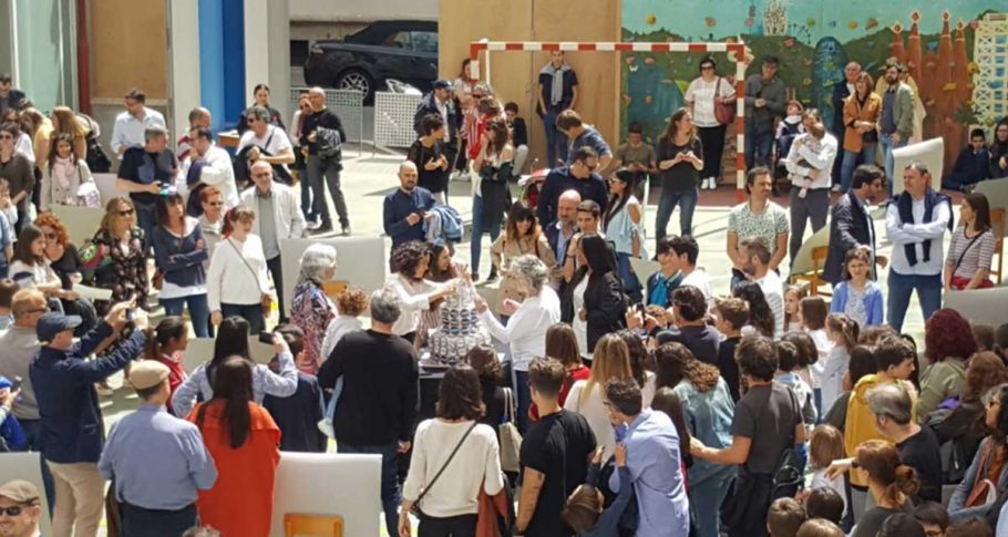 <time datetime="2019-04-30T13:37:19+00:00">30 de abril de 2019</time> | <a href="https://www.escola-horitzo.cat/author/kike/">Super User</a> | <a href="https://www.escola-horitzo.cat/category/el-dia-a-dia/" rel="tag">El dia a dia</a> | <a href="https://www.escola-horitzo.cat/2019/04/30/el-dissabte-27-d-abril-vam-celebrar-la-festa-de-les-families-a-l-escola-l-horitzo-i-vam-commemorar-el-50e-aniversari-de-l-escola/#respond">No hay comentarios<span class="screen-reader-text"> en El dissabte 27 d’abril vam celebrar la Festa de les famílies a l’Escola L’Horitzó i vam commemorar el 50è aniversari de l’Escola</span></a>