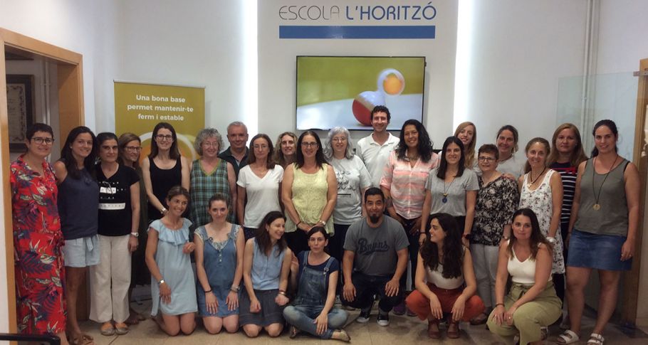 <time datetime="2018-06-28T06:04:46+00:00">28 de junio de 2018</time> | <a href="https://www.escola-horitzo.cat/author/kike/">Super User</a> | <a href="https://www.escola-horitzo.cat/category/el-dia-a-dia/" rel="tag">El dia a dia</a> | <a href="https://www.escola-horitzo.cat/2018/06/28/aquesta-setmana-ens-visiten-a-membres-del-professorat-de-la-high-tech-high-de-sant-diego/#respond">No hay comentarios<span class="screen-reader-text"> en Aquesta setmana ens visiten membres del professorat de la High Tech High de San Diego</span></a>