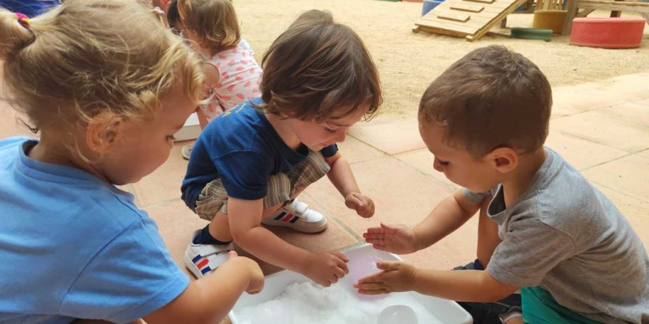 <time datetime="2023-07-04T18:46:18+00:00">4 de julio de 2023</time> | <a href="https://www.escola-horitzo.cat/author/kike/">Super User</a> | <a href="https://www.escola-horitzo.cat/category/el-dia-a-dia/" rel="tag">El dia a dia</a> | <a href="https://www.escola-horitzo.cat/2023/07/04/un-estiu-ben-fresc/#respond">No hay comentarios<span class="screen-reader-text"> en Un estiu ben fresc</span></a>