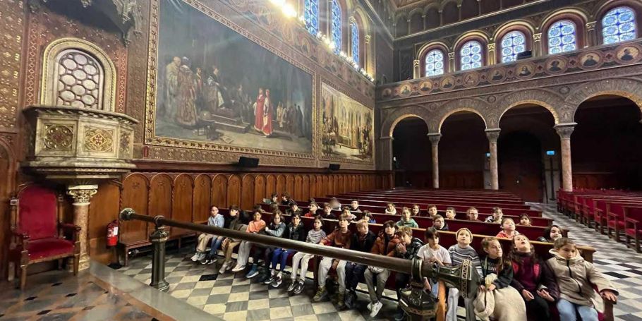 <time datetime="2024-05-16T08:41:28+00:00">16 de mayo de 2024</time> | <a href="https://www.escola-horitzo.cat/author/kike/">Super User</a> | <a href="https://www.escola-horitzo.cat/category/el-dia-a-dia/" rel="tag">El dia a dia</a> | <a href="https://www.escola-horitzo.cat/2024/05/16/barcelona-quina-historia-i-quin-encant/#respond">No hay comentarios<span class="screen-reader-text"> en Barcelona, quina història i quin encant!</span></a>