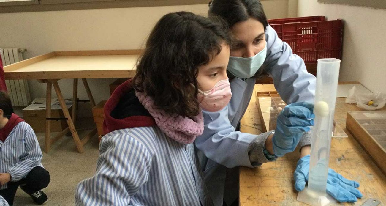 Els ous suren a l'aigua?