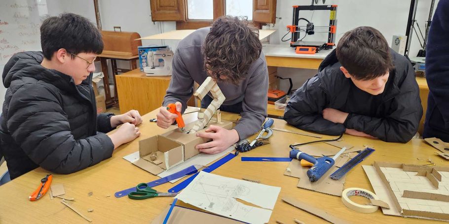 <time datetime="2026-02-10T16:26:42+00:00">10 de febrero de 2026</time> | <a href="https://www.escola-horitzo.cat/author/kike/">Super User</a> | <a href="https://www.escola-horitzo.cat/category/el-dia-a-dia/" rel="tag">El dia a dia</a>