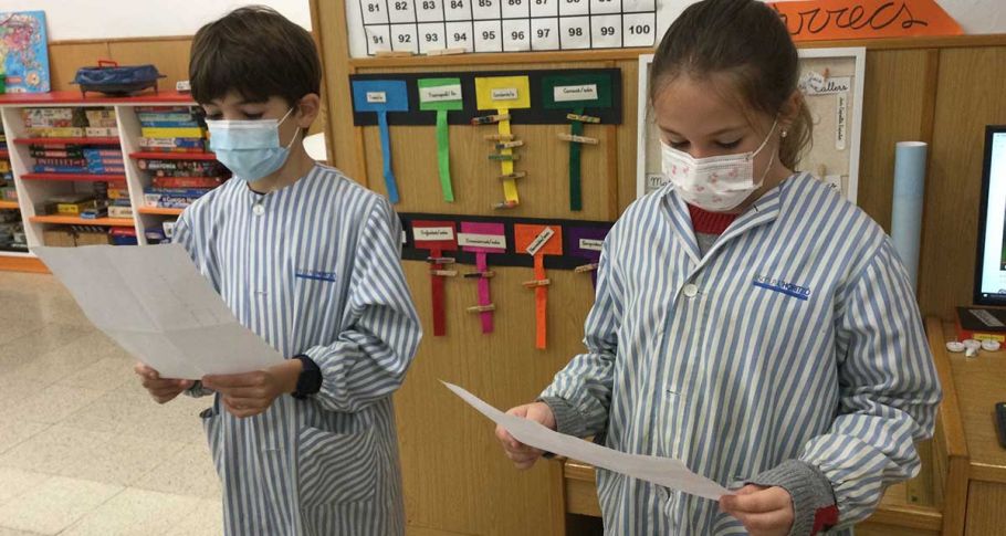 <time datetime="2021-11-04T09:20:58+00:00">4 de noviembre de 2021</time> | <a href="https://www.escola-horitzo.cat/author/kike/">Super User</a> | <a href="https://www.escola-horitzo.cat/category/el-dia-a-dia/" rel="tag">El dia a dia</a> | <a href="https://www.escola-horitzo.cat/2021/11/04/som-escriptors-2/#respond">No hay comentarios<span class="screen-reader-text"> en Som escriptors</span></a>