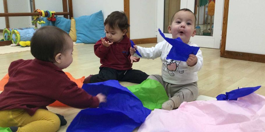 <time datetime="2024-04-29T10:38:38+00:00">29 de abril de 2024</time> | <a href="https://www.escola-horitzo.cat/author/kike/">Super User</a> | <a href="https://www.escola-horitzo.cat/category/el-dia-a-dia/" rel="tag">El dia a dia</a> | <a href="https://www.escola-horitzo.cat/2024/04/29/amb-papers/#respond">No hay comentarios<span class="screen-reader-text"> en Amb papers</span></a>