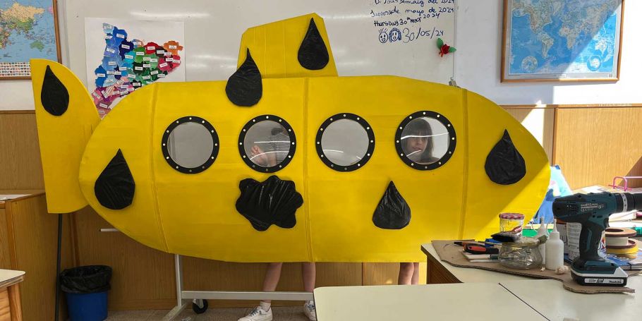 <time datetime="2024-06-03T15:27:31+00:00">3 de junio de 2024</time> | <a href="https://www.escola-horitzo.cat/author/kike/">Super User</a> | <a href="https://www.escola-horitzo.cat/category/el-dia-a-dia/" rel="tag">El dia a dia</a> | <a href="https://www.escola-horitzo.cat/2024/06/03/historia-dun-submari-groc/#respond">No hay comentarios<span class="screen-reader-text"> en Història d’un submarí groc</span></a>