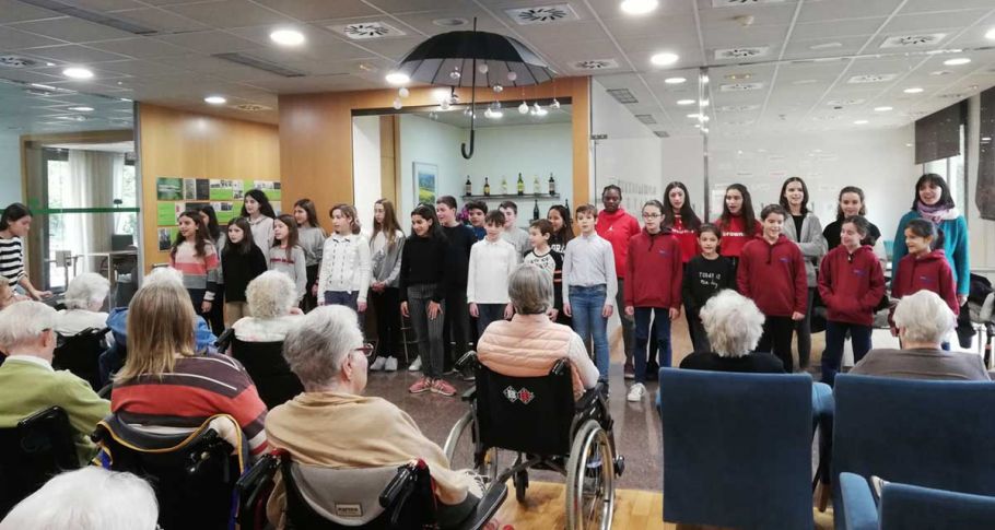 <time datetime="2019-12-18T14:23:52+00:00">18 de diciembre de 2019</time> | <a href="https://www.escola-horitzo.cat/author/kike/">Super User</a> | <a href="https://www.escola-horitzo.cat/category/el-dia-a-dia/" rel="tag">El dia a dia</a> | <a href="https://www.escola-horitzo.cat/2019/12/18/compartir/#respond">No hay comentarios<span class="screen-reader-text"> en Compartir</span></a>