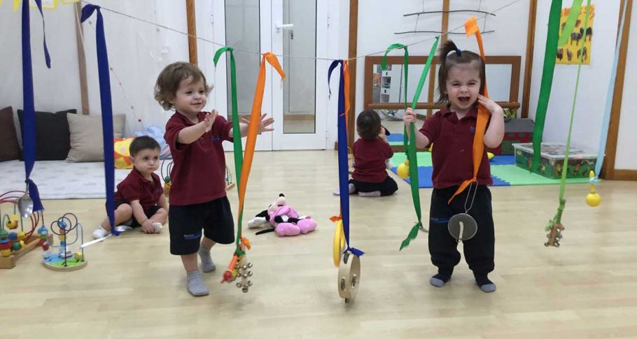 <time datetime="2019-10-22T09:22:57+00:00">22 de octubre de 2019</time> | <a href="https://www.escola-horitzo.cat/author/kike/">Super User</a> | <a href="https://www.escola-horitzo.cat/category/el-dia-a-dia/" rel="tag">El dia a dia</a> | <a href="https://www.escola-horitzo.cat/2019/10/22/leducacio-sensorial/#respond">No hay comentarios<span class="screen-reader-text"> en L’educació sensorial</span></a>