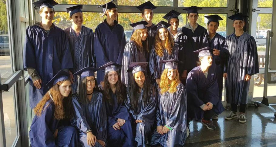 <time datetime="2018-12-19T12:40:20+00:00">19 de diciembre de 2018</time> | <a href="https://www.escola-horitzo.cat/author/kike/">Super User</a> | <a href="https://www.escola-horitzo.cat/category/el-dia-a-dia/" rel="tag">El dia a dia</a> | <a href="https://www.escola-horitzo.cat/2018/12/19/els-nostres-alumnes-acaben-la-seva-estada-a-high-tech-high/#respond">No hay comentarios<span class="screen-reader-text"> en Els nostres alumnes acaben la seva estada a High Tech High</span></a>