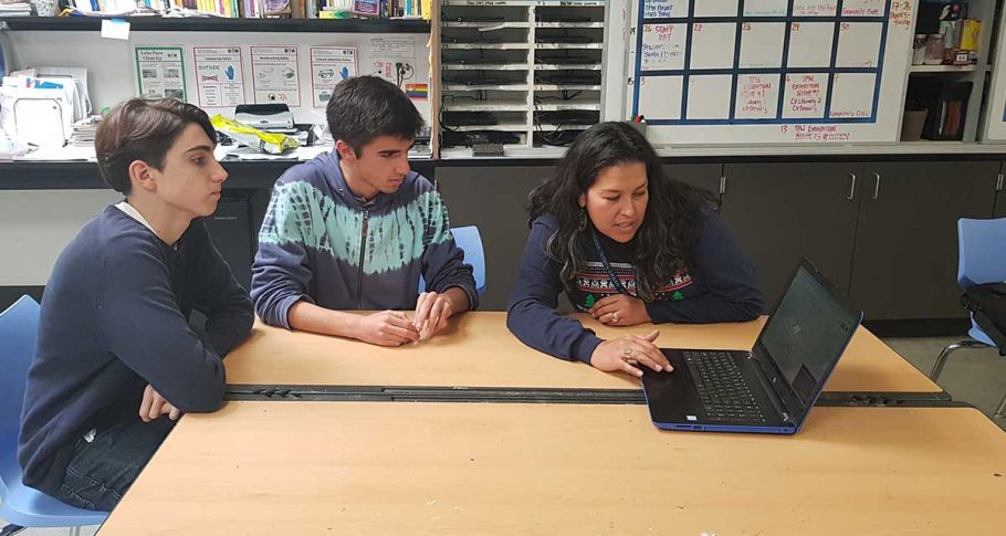 <time datetime="2018-12-10T19:49:16+00:00">10 de diciembre de 2018</time> | <a href="https://www.escola-horitzo.cat/author/kike/">Super User</a> | <a href="https://www.escola-horitzo.cat/category/el-dia-a-dia/" rel="tag">El dia a dia</a> | <a href="https://www.escola-horitzo.cat/2018/12/10/aprenentatge-basat-en-projectes-hth-escola-l-horitzo/#respond">No hay comentarios<span class="screen-reader-text"> en Aprenentatge basat en projectes: HTH-Escola L’Horitzó</span></a>