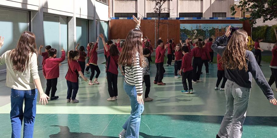 <time datetime="2024-04-29T10:37:18+00:00">29 de abril de 2024</time> | <a href="https://www.escola-horitzo.cat/author/kike/">Super User</a> | <a href="https://www.escola-horitzo.cat/category/el-dia-a-dia/" rel="tag">El dia a dia</a> | <a href="https://www.escola-horitzo.cat/2024/04/29/a-ballar/#respond">No hay comentarios<span class="screen-reader-text"> en A ballar!</span></a>