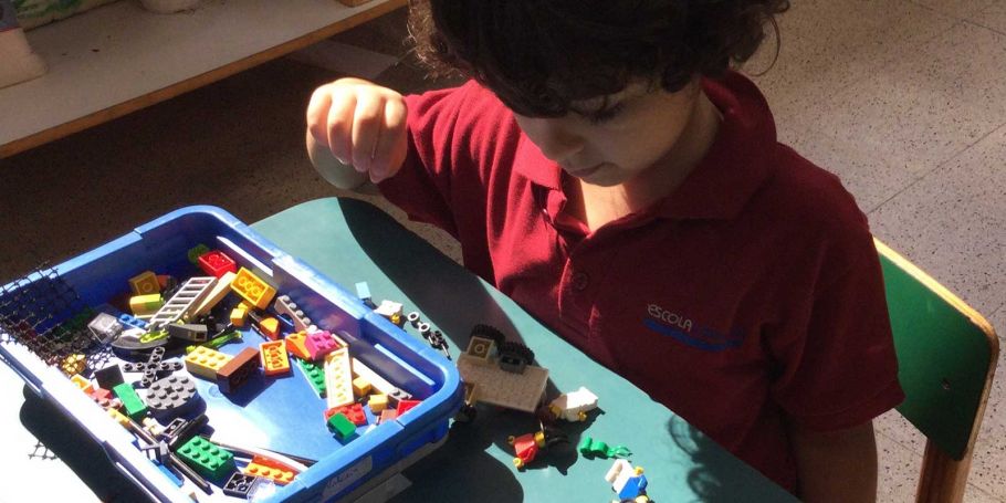 <time datetime="2023-09-19T15:05:30+00:00">19 de septiembre de 2023</time> | <a href="https://www.escola-horitzo.cat/author/kike/">Super User</a> | <a href="https://www.escola-horitzo.cat/category/el-dia-a-dia/" rel="tag">El dia a dia</a> | <a href="https://www.escola-horitzo.cat/2023/09/19/construim-2/#respond">No hay comentarios<span class="screen-reader-text"> en Construïm!</span></a>