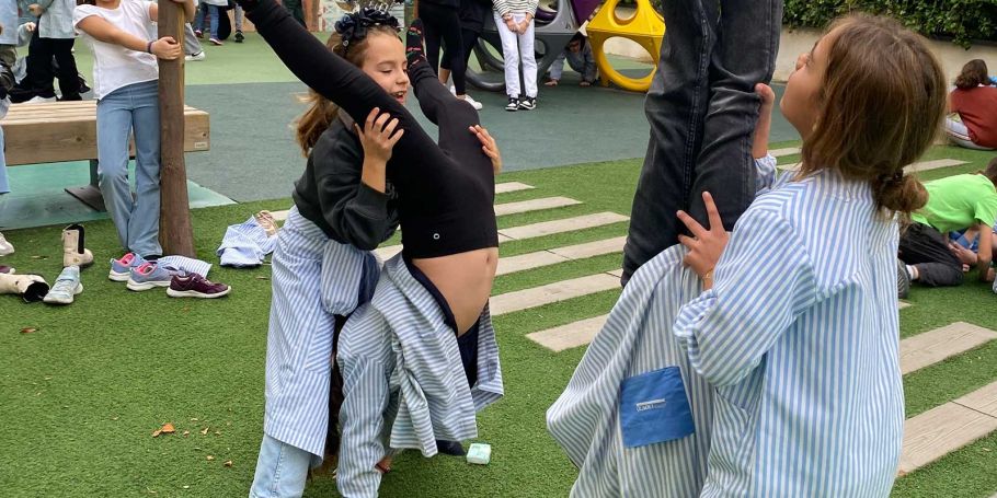 <time datetime="2023-11-06T16:37:31+00:00">6 de noviembre de 2023</time> | <a href="https://www.escola-horitzo.cat/author/kike/">Super User</a> | <a href="https://www.escola-horitzo.cat/category/el-dia-a-dia/" rel="tag">El dia a dia</a> | <a href="https://www.escola-horitzo.cat/2023/11/06/lesbarjo/#respond">No hay comentarios<span class="screen-reader-text"> en L’esbarjo</span></a>