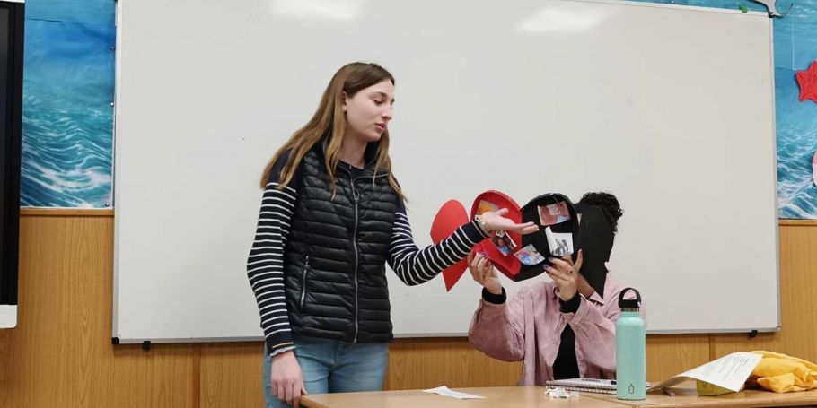 <time datetime="2024-02-15T16:55:49+00:00">15 de febrero de 2024</time> | <a href="https://www.escola-horitzo.cat/author/kike/">Super User</a> | <a href="https://www.escola-horitzo.cat/category/el-dia-a-dia/" rel="tag">El dia a dia</a> | <a href="https://www.escola-horitzo.cat/2024/02/15/viatge-introspectiu/#respond">No hay comentarios<span class="screen-reader-text"> en Viatge introspectiu</span></a>