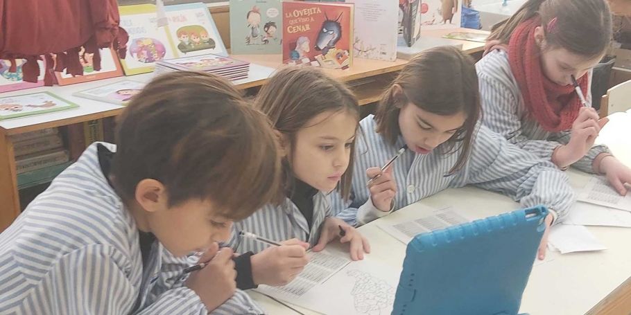 <time datetime="2023-03-10T18:11:31+00:00">10 de marzo de 2023</time> | <a href="https://www.escola-horitzo.cat/author/kike/">Super User</a> | <a href="https://www.escola-horitzo.cat/category/el-dia-a-dia/" rel="tag">El dia a dia</a> | <a href="https://www.escola-horitzo.cat/2023/03/10/a-vista-docell/#respond">No hay comentarios<span class="screen-reader-text"> en A vista d’ocell</span></a>