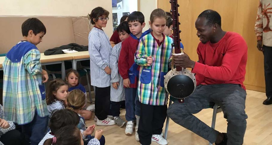 <time datetime="2018-11-11T17:55:38+00:00">11 de noviembre de 2018</time> | <a href="https://www.escola-horitzo.cat/author/kike/">Super User</a> | <a href="https://www.escola-horitzo.cat/category/el-dia-a-dia/" rel="tag">El dia a dia</a> | <a href="https://www.escola-horitzo.cat/2018/11/11/coneixem-africa/#respond">No hay comentarios<span class="screen-reader-text"> en Coneixem Àfrica</span></a>