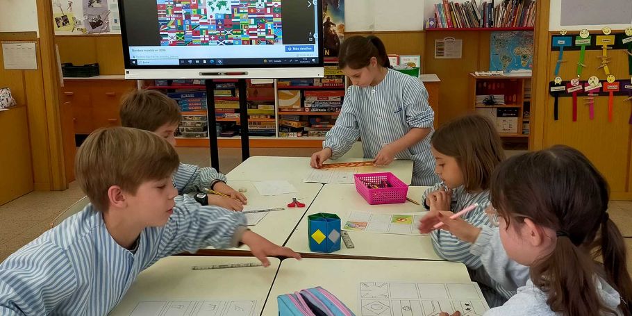 <time datetime="2023-05-17T16:16:21+00:00">17 de mayo de 2023</time> | <a href="https://www.escola-horitzo.cat/author/kike/">Super User</a> | <a href="https://www.escola-horitzo.cat/category/el-dia-a-dia/" rel="tag">El dia a dia</a> | <a href="https://www.escola-horitzo.cat/2023/05/17/dissenyadors-de-bandera/#respond">No hay comentarios<span class="screen-reader-text"> en Dissenyadors de bandera</span></a>