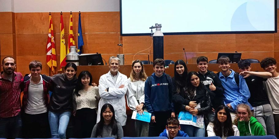 <time datetime="2022-11-18T16:17:46+00:00">18 de noviembre de 2022</time> | <a href="https://www.escola-horitzo.cat/author/kike/">Super User</a> | <a href="https://www.escola-horitzo.cat/category/el-dia-a-dia/" rel="tag">El dia a dia</a> | <a href="https://www.escola-horitzo.cat/2022/11/18/mes-fred-que-el-gel/#respond">No hay comentarios<span class="screen-reader-text"> en Més fred que el Gel?</span></a>