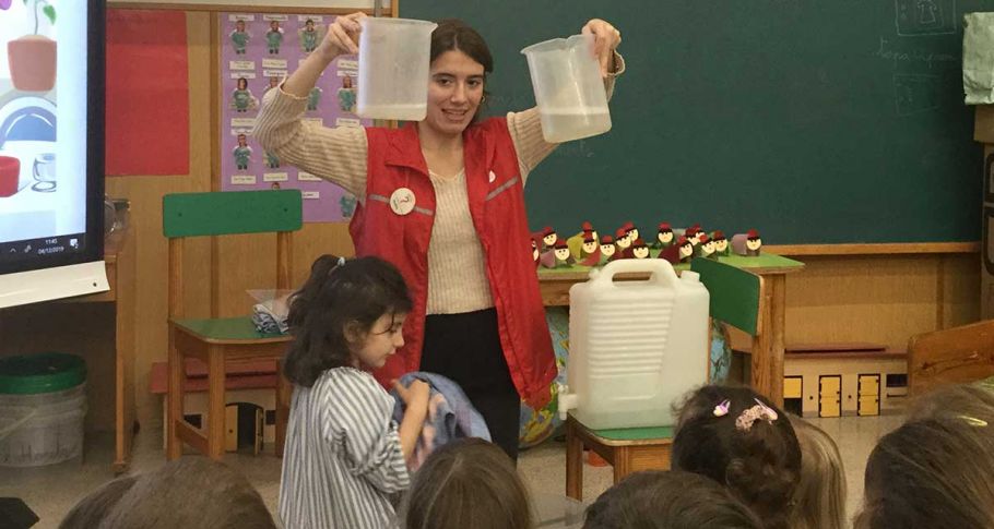 <time datetime="2020-01-22T14:27:33+00:00">22 de enero de 2020</time> | <a href="https://www.escola-horitzo.cat/author/kike/">Super User</a> | <a href="https://www.escola-horitzo.cat/category/el-dia-a-dia/" rel="tag">El dia a dia</a> | <a href="https://www.escola-horitzo.cat/2020/01/22/plou-estalviem-aigua/#respond">No hay comentarios<span class="screen-reader-text"> en Plou. Estalviem aigua.</span></a>