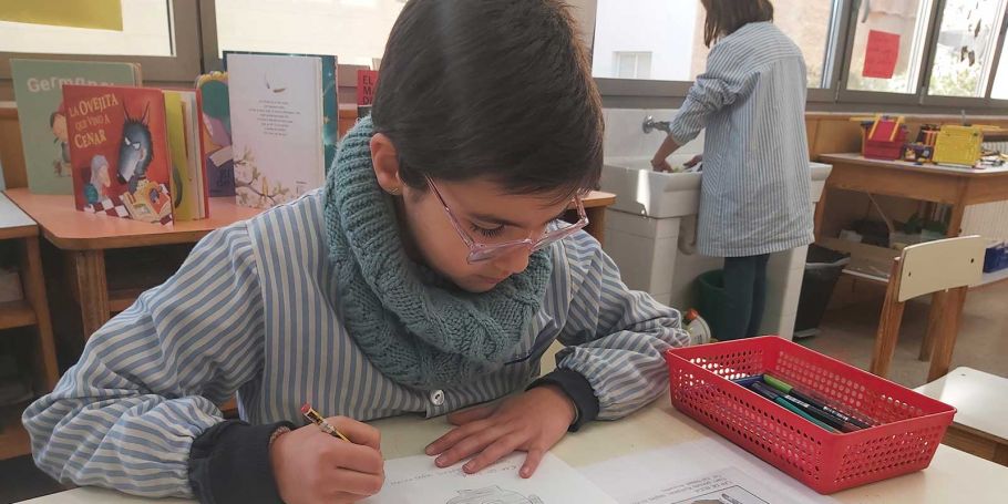 <time datetime="2023-04-17T09:53:34+00:00">17 de abril de 2023</time> | <a href="https://www.escola-horitzo.cat/author/kike/">Super User</a> | <a href="https://www.escola-horitzo.cat/category/el-dia-a-dia/" rel="tag">El dia a dia</a> | <a href="https://www.escola-horitzo.cat/2023/04/17/viatjant-a-traves-dels-comics/#respond">No hay comentarios<span class="screen-reader-text"> en Viatjant a través dels còmics</span></a>