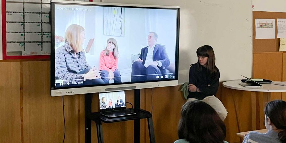 <time datetime="2023-12-04T16:13:31+00:00">4 de diciembre de 2023</time> | <a href="https://www.escola-horitzo.cat/author/kike/">Super User</a> | <a href="https://www.escola-horitzo.cat/category/el-dia-a-dia/" rel="tag">El dia a dia</a> | <a href="https://www.escola-horitzo.cat/2023/12/04/quina-historia-tens-al-darrere/#respond">No hay comentarios<span class="screen-reader-text"> en Quina història tens al darrere?</span></a>