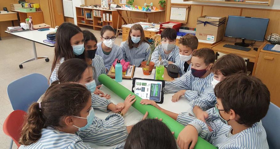 <time datetime="2020-10-01T15:07:33+00:00">1 de octubre de 2020</time> | <a href="https://www.escola-horitzo.cat/author/kike/">Super User</a> | <a href="https://www.escola-horitzo.cat/category/el-dia-a-dia/" rel="tag">El dia a dia</a> | <a href="https://www.escola-horitzo.cat/2020/10/01/un-projecte-que-ens-uneix/#respond">No hay comentarios<span class="screen-reader-text"> en Un projecte que ens uneix!</span></a>