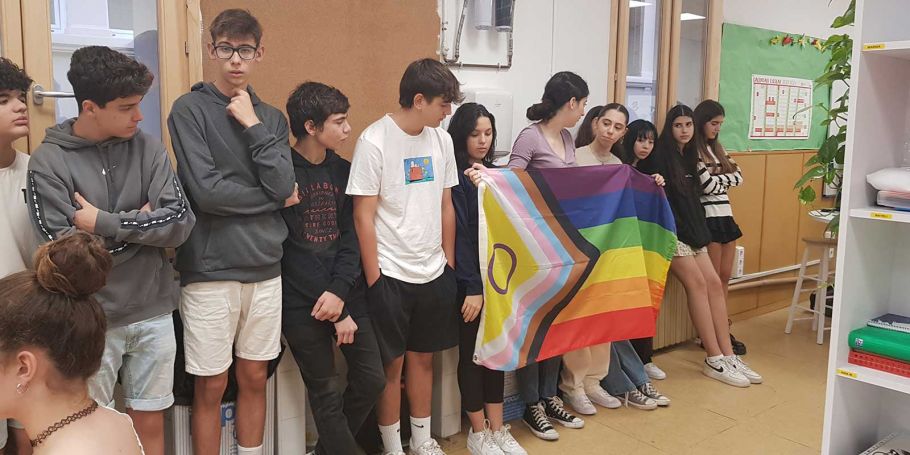 <time datetime="2022-11-23T11:23:44+00:00">23 de noviembre de 2022</time> | <a href="https://www.escola-horitzo.cat/author/kike/">Super User</a> | <a href="https://www.escola-horitzo.cat/category/el-dia-a-dia/" rel="tag">El dia a dia</a> | <a href="https://www.escola-horitzo.cat/2022/11/23/diversitat-2/#respond">No hay comentarios<span class="screen-reader-text"> en Diversitat</span></a>