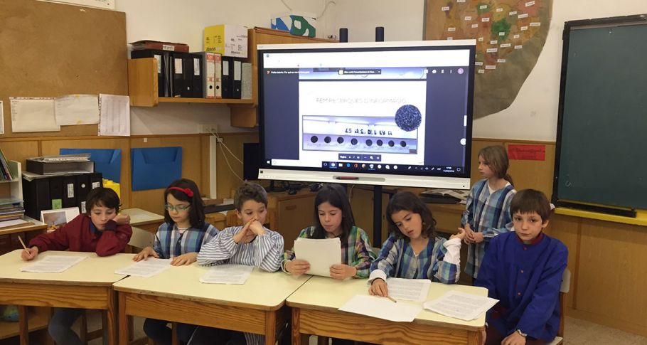 <time datetime="2018-04-26T06:10:40+00:00">26 de abril de 2018</time> | <a href="https://www.escola-horitzo.cat/author/kike/">Super User</a> | <a href="https://www.escola-horitzo.cat/category/el-dia-a-dia/" rel="tag">El dia a dia</a> | <a href="https://www.escola-horitzo.cat/2018/04/26/estem-arribant-a-la-cloenda-del-projecte-de-petits-talents-cientifics/#respond">No hay comentarios<span class="screen-reader-text"> en Estem arribant a la cloenda del projecte de Petits talents científics</span></a>