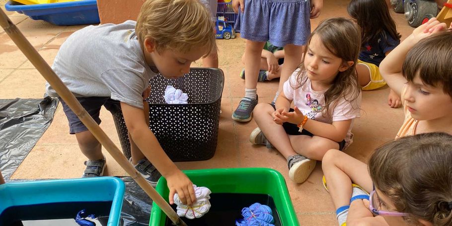 <time datetime="2023-07-12T09:20:19+00:00">12 de julio de 2023</time> | <a href="https://www.escola-horitzo.cat/author/kike/">Super User</a> | <a href="https://www.escola-horitzo.cat/category/el-dia-a-dia/" rel="tag">El dia a dia</a> | <a href="https://www.escola-horitzo.cat/2023/07/12/el-color-de-lestiu/#respond">No hay comentarios<span class="screen-reader-text"> en El color de l’estiu</span></a>