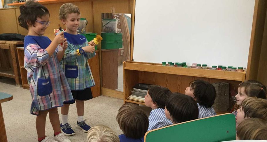 <time datetime="2018-10-14T17:49:28+00:00">14 de octubre de 2018</time> | <a href="https://www.escola-horitzo.cat/author/kike/">Super User</a> | <a href="https://www.escola-horitzo.cat/category/el-dia-a-dia/" rel="tag">El dia a dia</a> | <a href="https://www.escola-horitzo.cat/2018/10/14/som-actors/#respond">No hay comentarios<span class="screen-reader-text"> en Som actors</span></a>