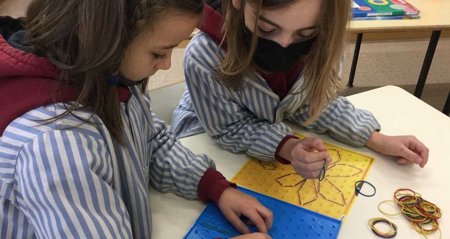 <time datetime="2021-12-03T11:18:06+00:00">3 de diciembre de 2021</time> | <a href="https://www.escola-horitzo.cat/author/kike/">Super User</a> | <a href="https://www.escola-horitzo.cat/category/el-dia-a-dia/" rel="tag">El dia a dia</a> | <a href="https://www.escola-horitzo.cat/2021/12/03/el-geopla/#respond">No hay comentarios<span class="screen-reader-text"> en El geoplà</span></a>