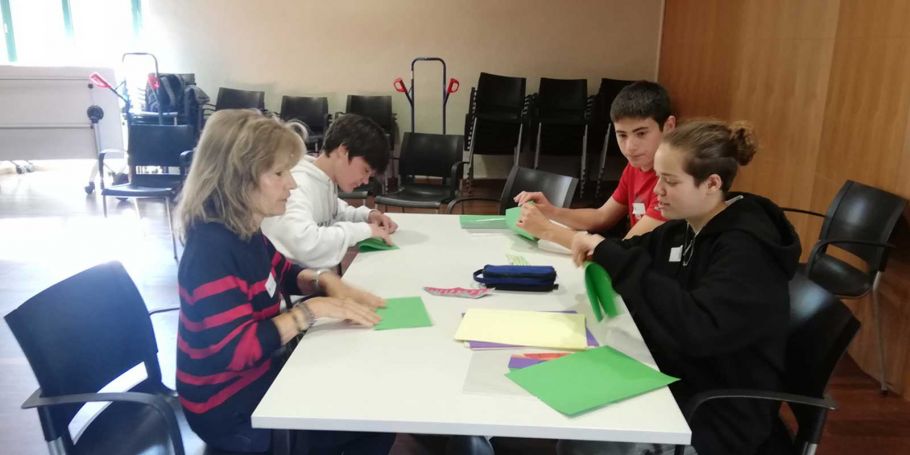 <time datetime="2023-05-08T10:57:30+00:00">8 de mayo de 2023</time> | <a href="https://www.escola-horitzo.cat/author/kike/">Super User</a> | <a href="https://www.escola-horitzo.cat/category/el-dia-a-dia/" rel="tag">El dia a dia</a> | <a href="https://www.escola-horitzo.cat/2023/05/08/millor-junts/#respond">No hay comentarios<span class="screen-reader-text"> en Millor junts</span></a>