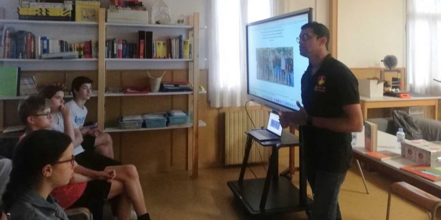 <time datetime="2023-06-12T15:55:04+00:00">12 de junio de 2023</time> | <a href="https://www.escola-horitzo.cat/author/kike/">Super User</a> | <a href="https://www.escola-horitzo.cat/category/el-dia-a-dia/" rel="tag">El dia a dia</a> | <a href="https://www.escola-horitzo.cat/2023/06/12/reflexions-amb-lamin-sheikn/#respond">No hay comentarios<span class="screen-reader-text"> en Reflexions amb l’Amin Sheikn</span></a>