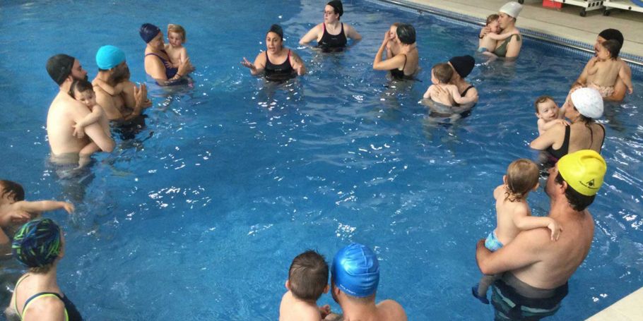 <time datetime="2023-06-12T08:49:11+00:00">12 de junio de 2023</time> | <a href="https://www.escola-horitzo.cat/author/kike/">Super User</a> | <a href="https://www.escola-horitzo.cat/category/el-dia-a-dia/" rel="tag">El dia a dia</a> | <a href="https://www.escola-horitzo.cat/2023/06/12/familia-a-laigua/#respond">No hay comentarios<span class="screen-reader-text"> en Família a l’aigua</span></a>