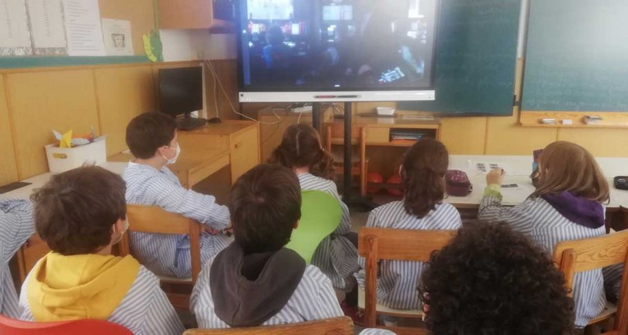 <time datetime="2021-11-15T17:33:19+00:00">15 de noviembre de 2021</time> | <a href="https://www.escola-horitzo.cat/author/kike/">Super User</a> | <a href="https://www.escola-horitzo.cat/category/el-dia-a-dia/" rel="tag">El dia a dia</a> | <a href="https://www.escola-horitzo.cat/2021/11/15/podem-fer-un-mon-millor-que-podem-fer-pels-altres/#respond">No hay comentarios<span class="screen-reader-text"> en Podem fer un món millor? Què podem fer pels altres?</span></a>