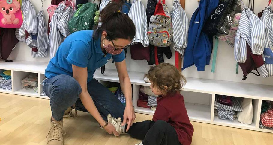 <time datetime="2020-10-13T13:51:15+00:00">13 de octubre de 2020</time> | <a href="https://www.escola-horitzo.cat/author/kike/">Super User</a> | <a href="https://www.escola-horitzo.cat/category/el-dia-a-dia/" rel="tag">El dia a dia</a> | <a href="https://www.escola-horitzo.cat/2020/10/13/ambients-acollidors-rics-i-facilitadors/#respond">No hay comentarios<span class="screen-reader-text"> en Ambients acollidors, rics i facilitadors</span></a>