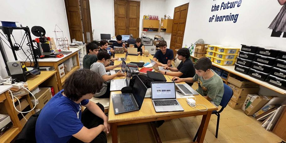 <time datetime="2024-11-11T12:21:37+00:00">11 de noviembre de 2024</time> | <a href="https://www.escola-horitzo.cat/author/kike/">Super User</a> | <a href="https://www.escola-horitzo.cat/category/el-dia-a-dia/" rel="tag">El dia a dia</a> | <a href="https://www.escola-horitzo.cat/2024/11/11/lia-a-lescola/#respond">No hay comentarios<span class="screen-reader-text"> en L’IA a l’Escola</span></a>