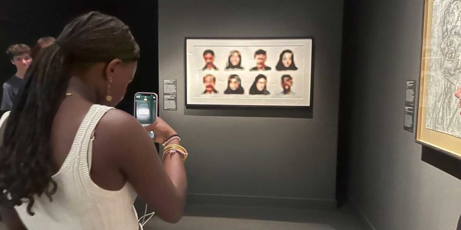 <time datetime="2023-09-12T15:41:22+00:00">12 de septiembre de 2023</time> | <a href="https://www.escola-horitzo.cat/author/kike/">Super User</a> | <a href="https://www.escola-horitzo.cat/category/el-dia-a-dia/" rel="tag">El dia a dia</a> | <a href="https://www.escola-horitzo.cat/2023/09/12/fem-una-selfie/#respond">No hay comentarios<span class="screen-reader-text"> en Fem una selfie!</span></a>