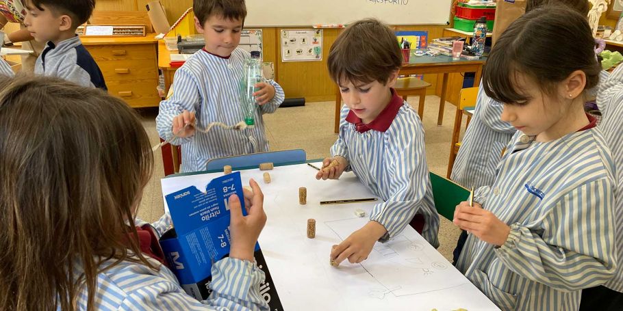 <time datetime="2023-05-29T15:41:30+00:00">29 de mayo de 2023</time> | <a href="https://www.escola-horitzo.cat/author/kike/">Super User</a> | <a href="https://www.escola-horitzo.cat/category/el-dia-a-dia/" rel="tag">El dia a dia</a> | <a href="https://www.escola-horitzo.cat/2023/05/29/a-prop-de-larquitectura/#respond">No hay comentarios<span class="screen-reader-text"> en A prop de l’arquitectura</span></a>