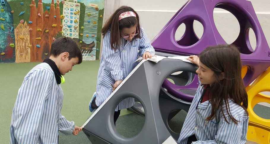 <time datetime="2019-12-12T14:47:09+00:00">12 de diciembre de 2019</time> | <a href="https://www.escola-horitzo.cat/author/kike/">Super User</a> | <a href="https://www.escola-horitzo.cat/category/el-dia-a-dia/" rel="tag">El dia a dia</a> | <a href="https://www.escola-horitzo.cat/2019/12/12/el-pati-de-l-escola/#respond">No hay comentarios<span class="screen-reader-text"> en El pati de l’Escola</span></a>