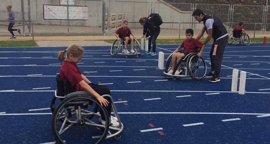 <time datetime="2018-11-18T12:00:11+00:00">18 de noviembre de 2018</time> | <a href="https://www.escola-horitzo.cat/author/kike/">Super User</a> | <a href="https://www.escola-horitzo.cat/category/el-dia-a-dia/" rel="tag">El dia a dia</a> | <a href="https://www.escola-horitzo.cat/2018/11/18/participem-a-unes-jordanes-d-atletisme-al-cem-la-mar-bella/#respond">No hay comentarios<span class="screen-reader-text"> en Participem a unes Jordanes d’Atletisme al CEM La Mar Bella</span></a>