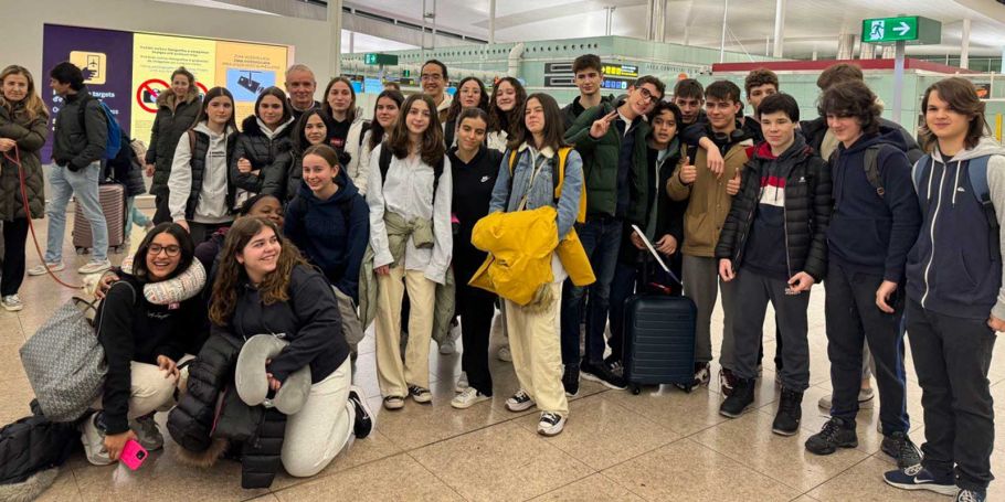 <time datetime="2024-03-11T16:11:12+00:00">11 de marzo de 2024</time> | <a href="https://www.escola-horitzo.cat/author/kike/">Super User</a> | <a href="https://www.escola-horitzo.cat/category/el-dia-a-dia/" rel="tag">El dia a dia</a> | <a href="https://www.escola-horitzo.cat/2024/03/11/jaf-a-boston-revolucio-steam/#respond">No hay comentarios<span class="screen-reader-text"> en JAF a Boston. Revolució STEAM</span></a>